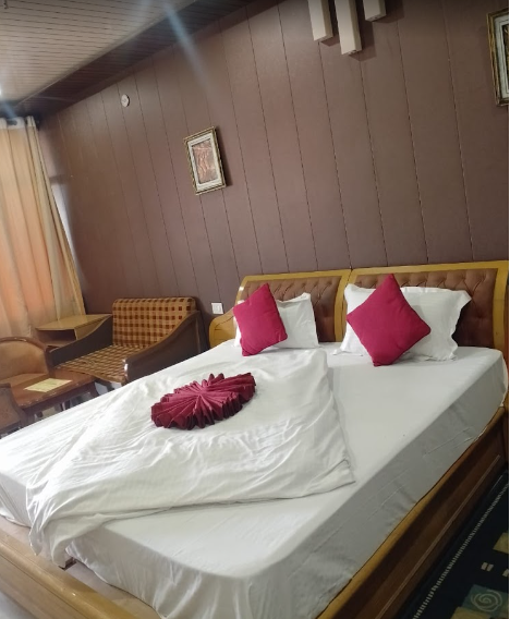 Hotel Crystal Palace dhanaulti | Executive room